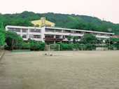 六郷小学校