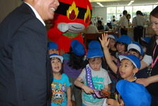 町長に質問する子どもたち