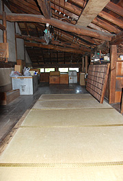 屋根裏
